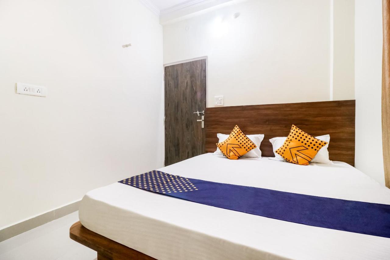 Oyo 40073 Yash Homestay Samarda Kaliasot Luaran gambar