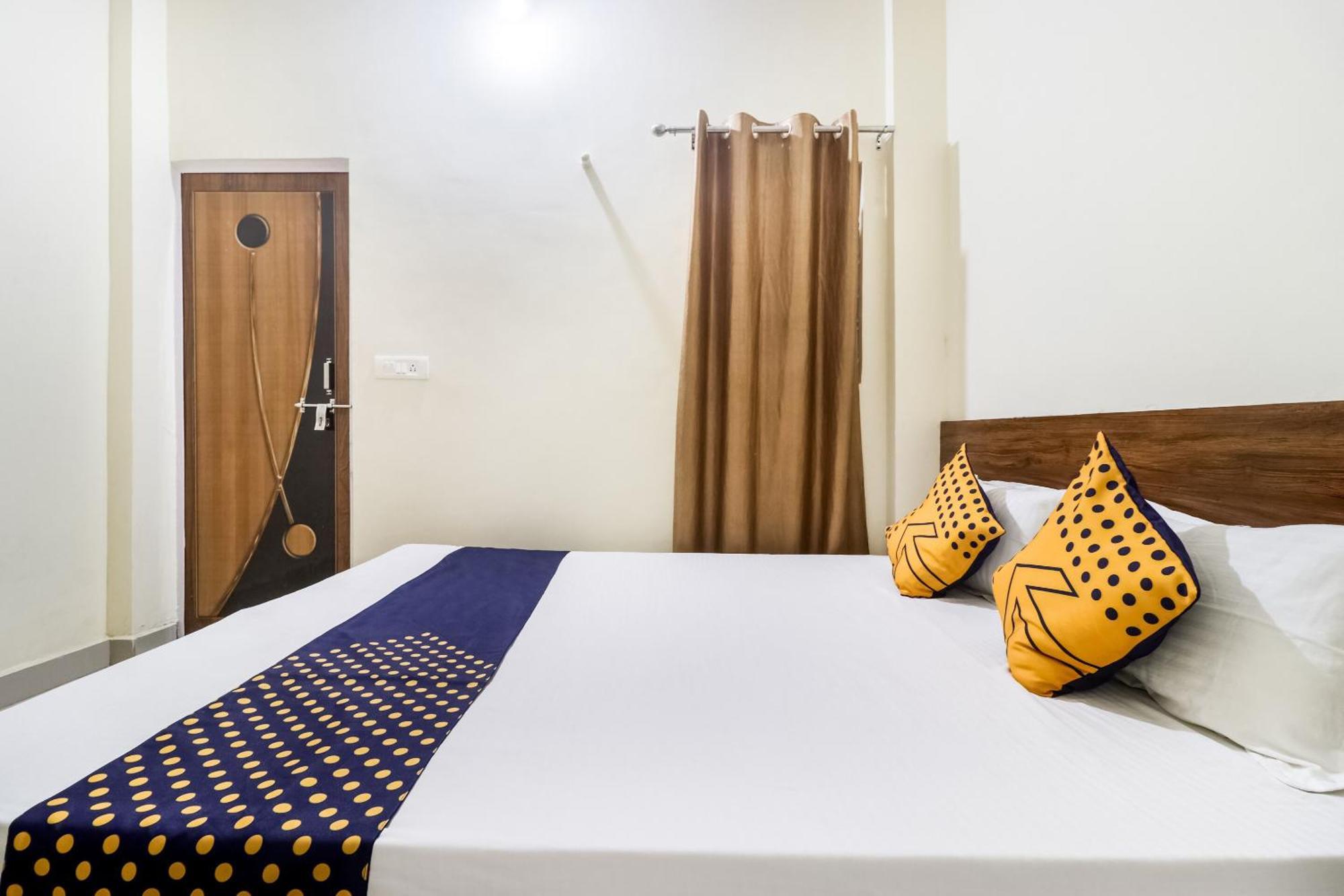 Oyo 40073 Yash Homestay Samarda Kaliasot Luaran gambar